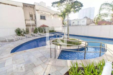 Apartamento à venda com 74m², 2 quartos e 2 vagasÁrea comum - Piscina
