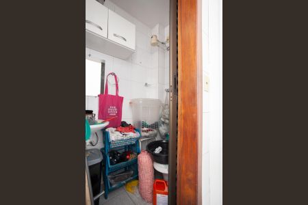 Apartamento à venda com 170m², 3 quartos e 2 vagas Apartamento à venda com 170m², 3 quartos e 2 vagasBanheiro de Serviço