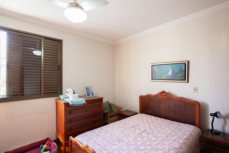 Apartamento à venda com 170m², 3 quartos e 2 vagas Apartamento à venda com 170m², 3 quartos e 2 vagasSuíte