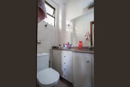 Apartamento à venda com 170m², 3 quartos e 2 vagas Apartamento à venda com 170m², 3 quartos e 2 vagasBanheiro da Suíte