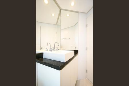 Apartamento à venda com 94m², 3 quartos e 2 vagas Apartamento à venda com 94m², 3 quartos e 2 vagasBanheiro