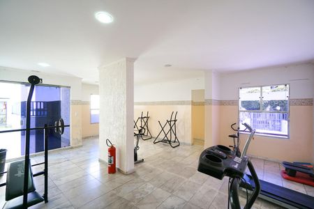 Apartamento à venda com 94m², 3 quartos e 2 vagas Apartamento à venda com 94m², 3 quartos e 2 vagasAcademia