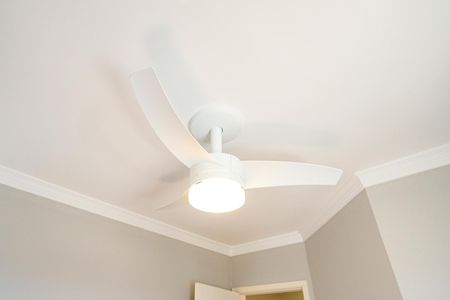 Apartamento à venda com 94m², 3 quartos e 2 vagas Apartamento à venda com 94m², 3 quartos e 2 vagasVentilador de teto
