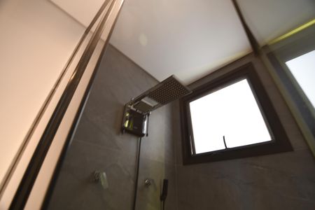 Casa de condomínio à venda com 380m², 3 quartos e 4 vagasBanheiro