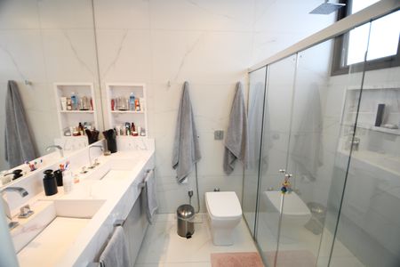 Casa de condomínio à venda com 380m², 3 quartos e 4 vagasBanheiro Suíte