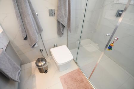 Casa de condomínio à venda com 380m², 3 quartos e 4 vagasBanheiro Suíte