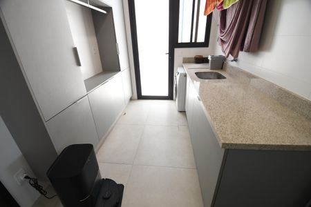 Casa de condomínio à venda com 380m², 3 quartos e 4 vagasÁrea de Serviço