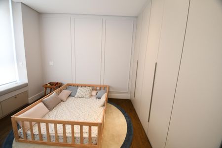 Casa de condomínio à venda com 380m², 3 quartos e 4 vagasQuarto 2 - Suíte