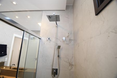 Casa de condomínio à venda com 380m², 3 quartos e 4 vagasBanheiro Suíte