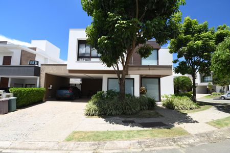 Casa de condomínio à venda com 380m², 3 quartos e 4 vagasFachada