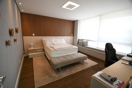 Casa de condomínio à venda com 380m², 3 quartos e 4 vagasQuarto 3 - Suíte