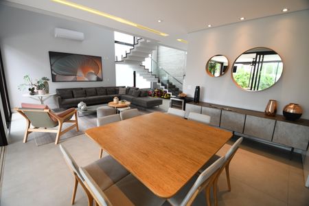 Casa de condomínio à venda com 380m², 3 quartos e 4 vagasSala