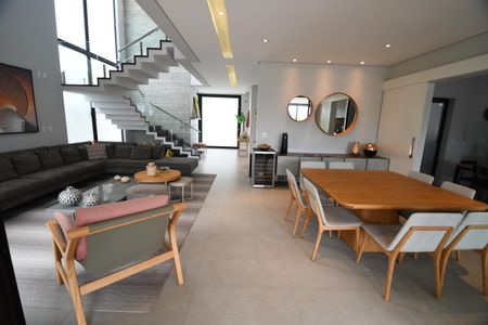 Sala de casa de condomínio à venda com 3 quartos, 380m² em Fazenda Santa Cândida, Campinas