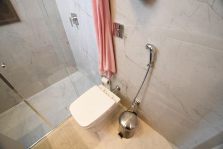 Casa de condomínio à venda com 380m², 3 quartos e 4 vagasBanheiro Suíte