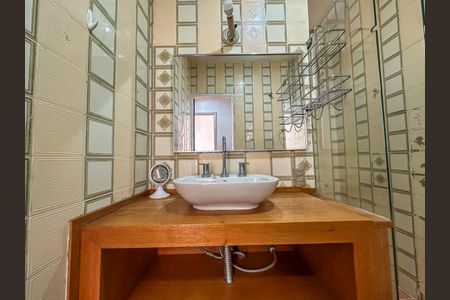 Apartamento à venda com 98m², 3 quartos e sem vagaBanheiro Social