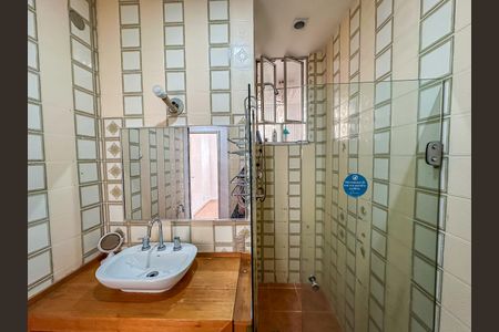 Apartamento à venda com 98m², 3 quartos e sem vagaBanheiro Social