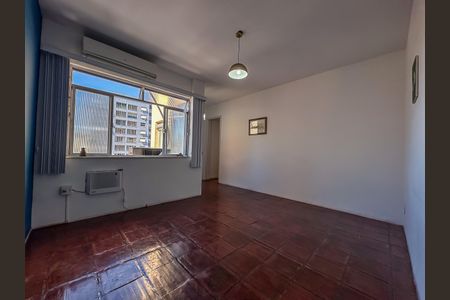 Apartamento à venda com 98m², 3 quartos e sem vagaSala