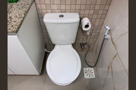 Casa de condomínio à venda com 315m², 4 quartos e 4 vagasBanheiro Social