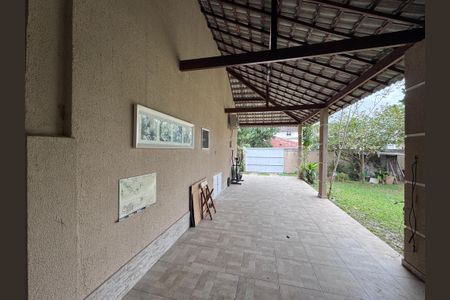 Casa de condomínio à venda com 315m², 4 quartos e 4 vagasÁrea externa