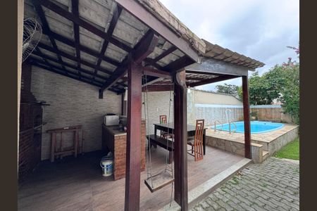 Casa de condomínio à venda com 315m², 4 quartos e 4 vagasÁrea externa