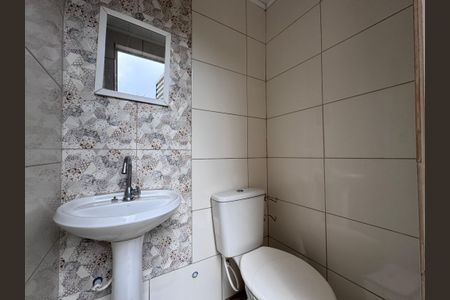 Casa de condomínio à venda com 315m², 4 quartos e 4 vagasÁrea externa - Lavabo