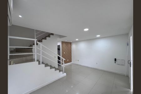 Sala de casa de condomínio à venda com 4 quartos, 315m² em Vargem Grande, Rio de Janeiro
