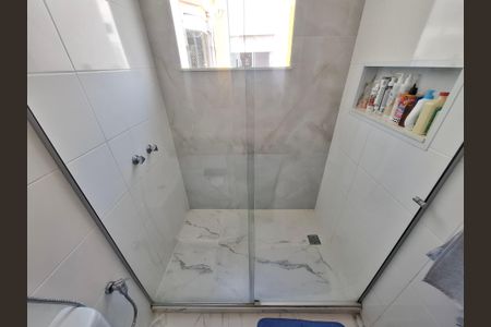 Apartamento à venda com 90m², 2 quartos e sem vagaBanheiro