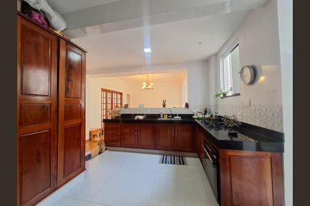 Apartamento à venda com 90m², 2 quartos e sem vagaCozinha