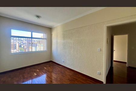 Sala de apartamento para alugar com 3 quartos, 90m² em Santo Antônio, Belo Horizonte