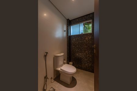 Casa para alugar com 449m², 4 quartos e 6 vagasLavabo