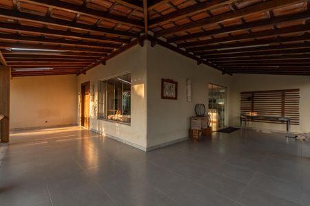 Casa para alugar com 449m², 4 quartos e 6 vagasVaranda
