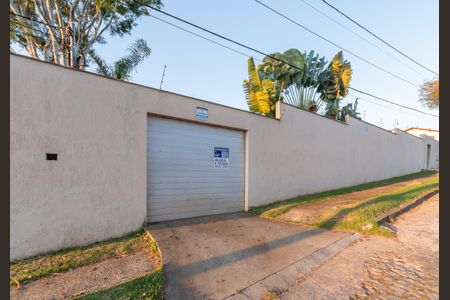 Casa para alugar com 449m², 4 quartos e 6 vagasFachada