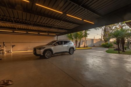 Casa para alugar com 449m², 4 quartos e 6 vagasGaragem