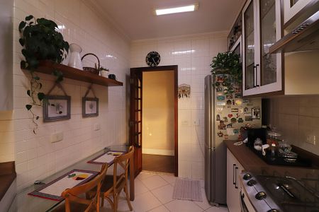 Apartamento à venda com 90m², 3 quartos e 2 vagasCozinha