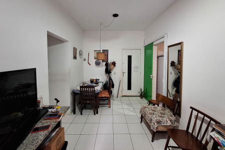 Apartamento à venda com 64m², 2 quartos e sem vagaSala