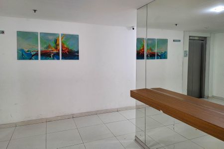 Apartamento à venda com 64m², 2 quartos e sem vagaÁrea comum