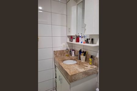 Apartamento à venda com 64m², 2 quartos e sem vagaBanheiro