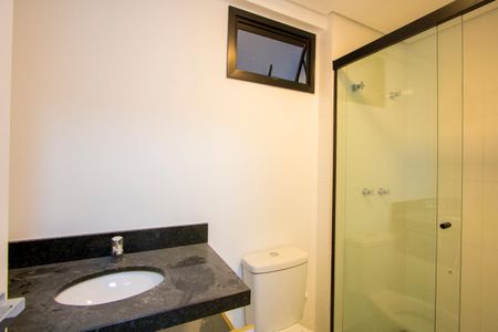 Apartamento à venda com 65m², 3 quartos e 2 vagas Apartamento à venda com 65m², 3 quartos e 2 vagasBanheiro do quarto 1