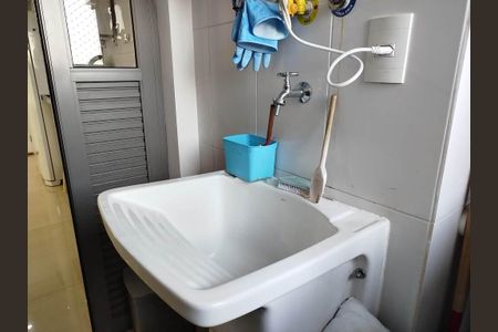 Apartamento à venda com 83m², 2 quartos e 1 vagaÁrea de serviço