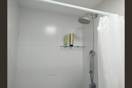 Apartamento à venda com 83m², 2 quartos e 1 vagaBanheiro 2