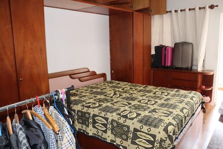 Casa de condomínio para alugar com 320m², 3 quartos e 4 vagasSuíte 2