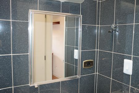 Casa de condomínio para alugar com 320m², 3 quartos e 4 vagasBanheiro da Suíte 3