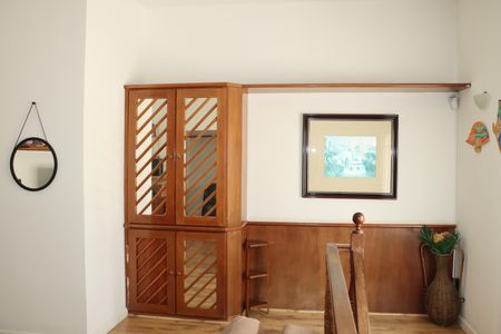 Casa de condomínio para alugar com 320m², 3 quartos e 4 vagasSala 2