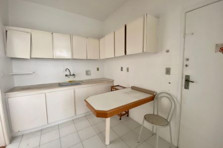 Apartamento à venda com 100m², 3 quartos e 1 vaga Apartamento à venda com 100m², 3 quartos e 1 vagaCozinha