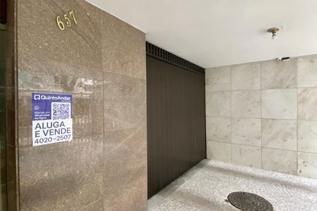 Apartamento à venda com 100m², 3 quartos e 1 vaga Apartamento à venda com 100m², 3 quartos e 1 vagaPlaca