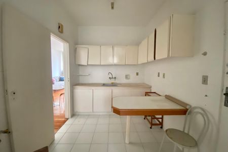 Apartamento à venda com 100m², 3 quartos e 1 vaga Apartamento à venda com 100m², 3 quartos e 1 vagaCozinha