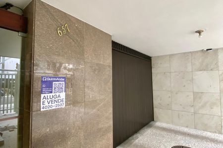 Apartamento à venda com 100m², 3 quartos e 1 vaga Apartamento à venda com 100m², 3 quartos e 1 vagaPlaca