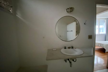 Apartamento à venda com 100m², 3 quartos e 1 vaga Apartamento à venda com 100m², 3 quartos e 1 vagaBanheiro Social