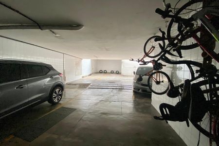 Apartamento à venda com 100m², 3 quartos e 1 vaga Apartamento à venda com 100m², 3 quartos e 1 vagaGaragem