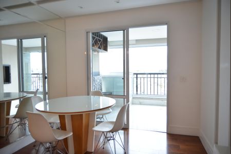 Sala de apartamento à venda com 3 quartos, 85m² em Vila Curuçá, Santo André